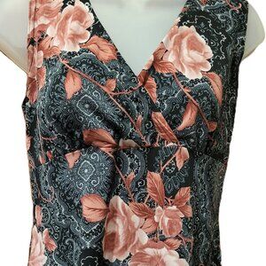 Women's Size Small sleeveless flowered print top